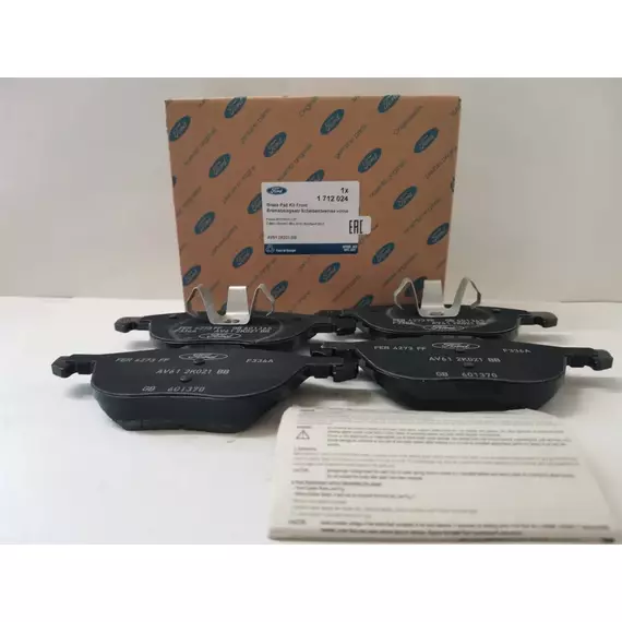 Тормозные колодки Ford 1712024 Передние