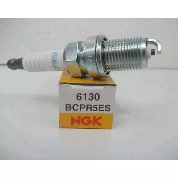 Свеча зажигания NGK BCPR5ES