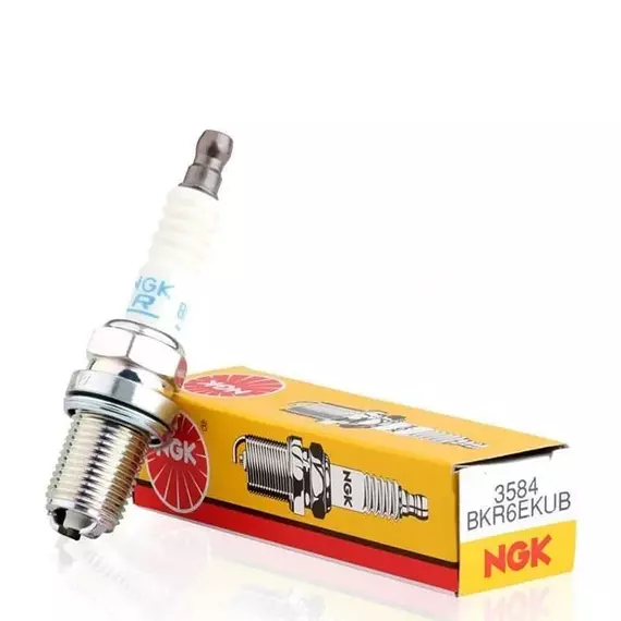 Свеча зажигания, 1 шт. NGK BKR6EKUB (3584) (VAG OEM 101000035HJ) для AUDI A4 (97-06), A6 (95-06), A8 (96-04) / RENAULT 19, Clio (91-96), Espace (96-), Laguna (93-01), Safrane, Megane (96-03) / SKODA Superb (01-08) / VAG Passat (97-05)