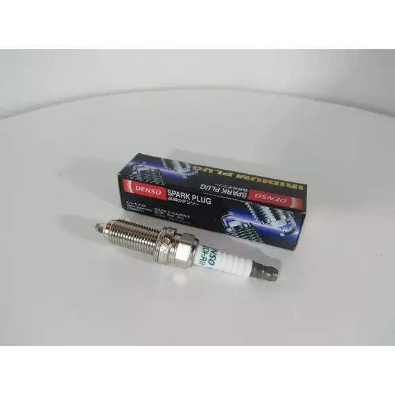 Свеча зажигания DENSO 3421 SK20HR11